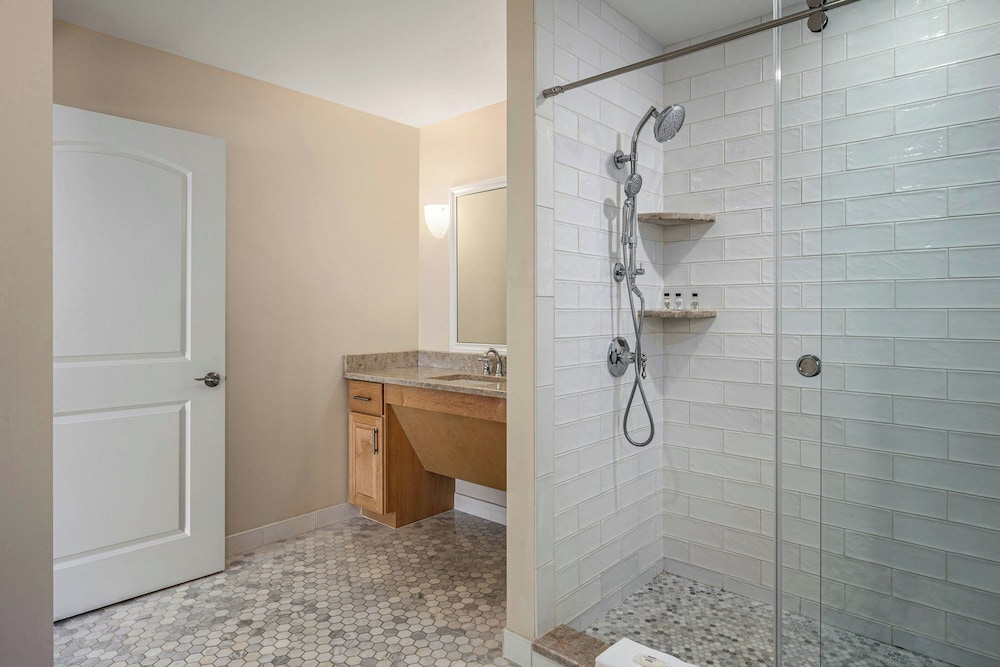 The St. Clair Inn - photo 83