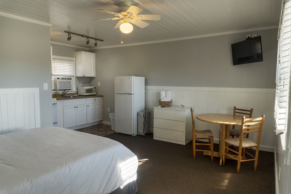 Tower Circle Motel - photo 9