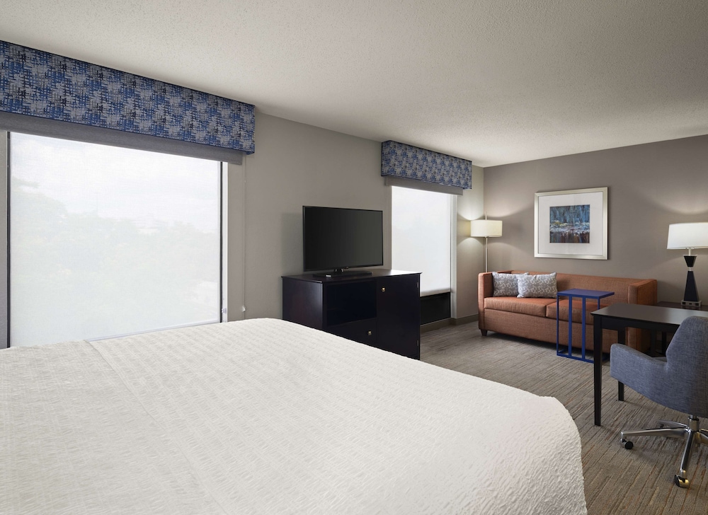 Hampton Inn & Suites Arundel Mills Baltimore - photo 18