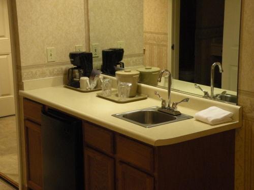 Bayview Motel - photo 15