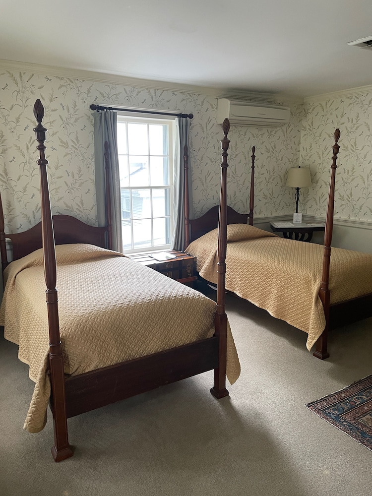 Old Lyme Inn - photo 15