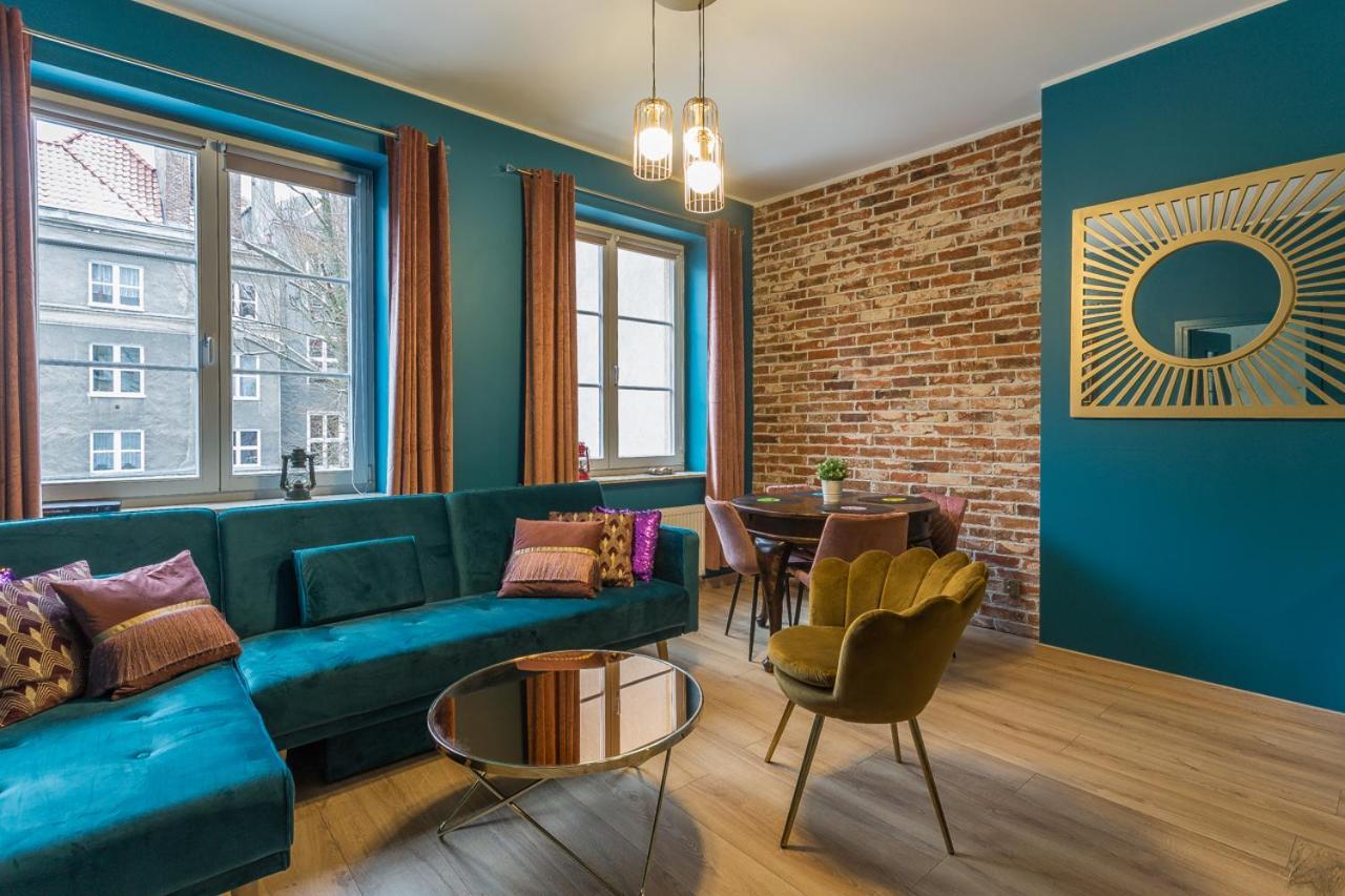 Apartament Cichy Zakątek obok fontanny Neptuna — 4-Star Luxury Hotel in Gdansk, Poland