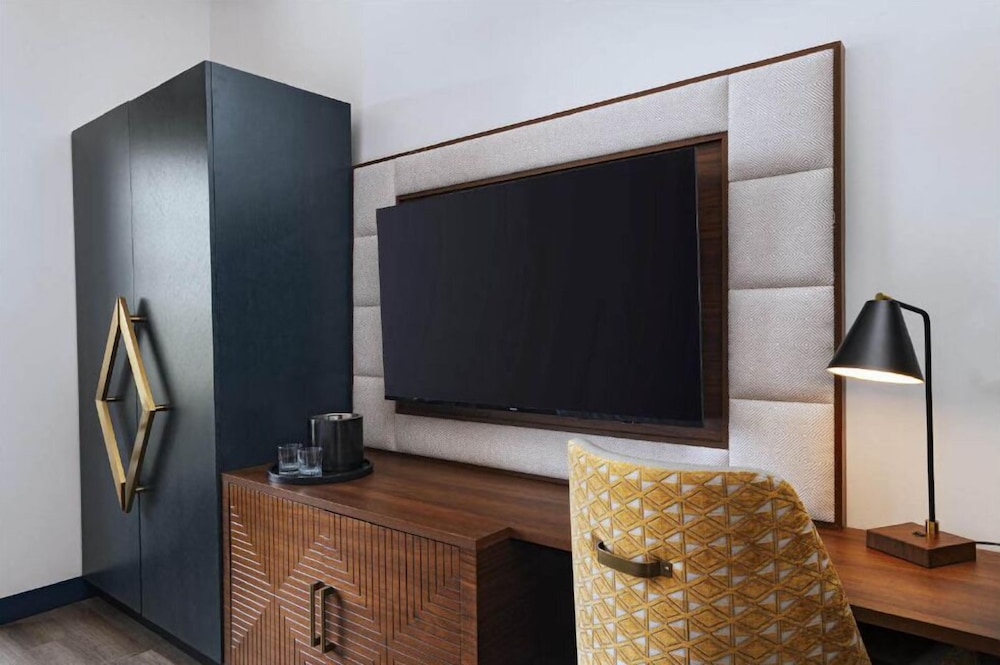 Hotel Indigo Irving Las Colinas by IHG - photo 6