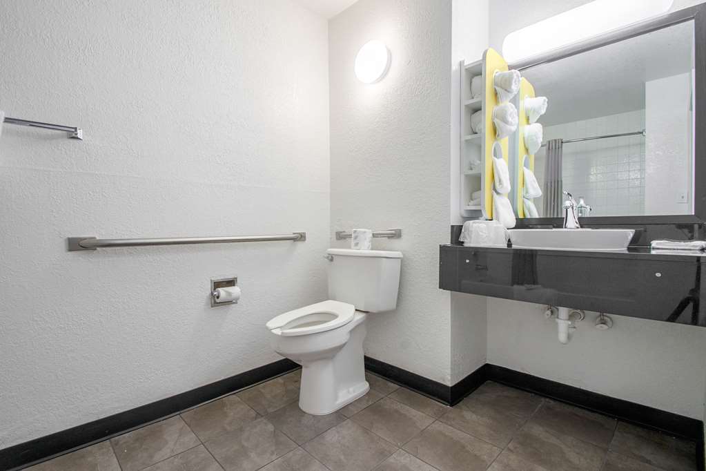 Motel 6 Norcross GA Atlanta Northeast - photo 21