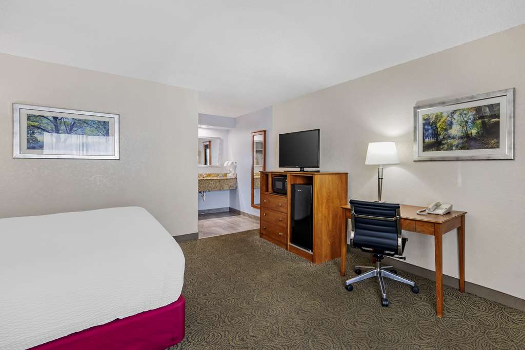 Best Western Thunderbird Motel - photo 19