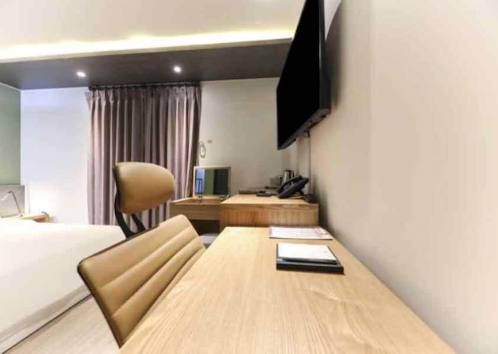 CS Plaza Hotel — Cheonan — photo 3