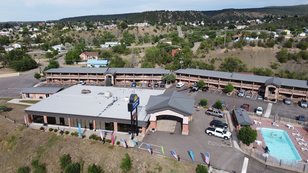 Days Inn & Suites by Wyndham Trinidad - photo 46