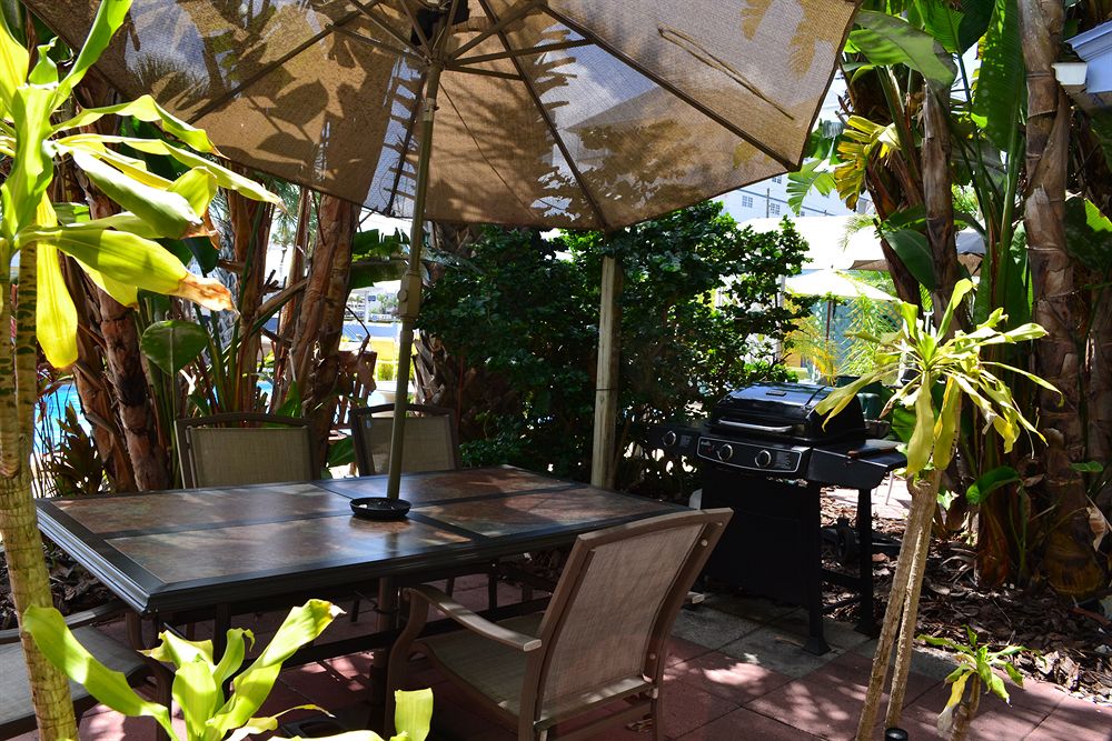 Amber Tides Motel - photo 52