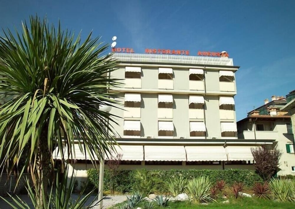 Hotel Villa Augusta in Grado, Italy