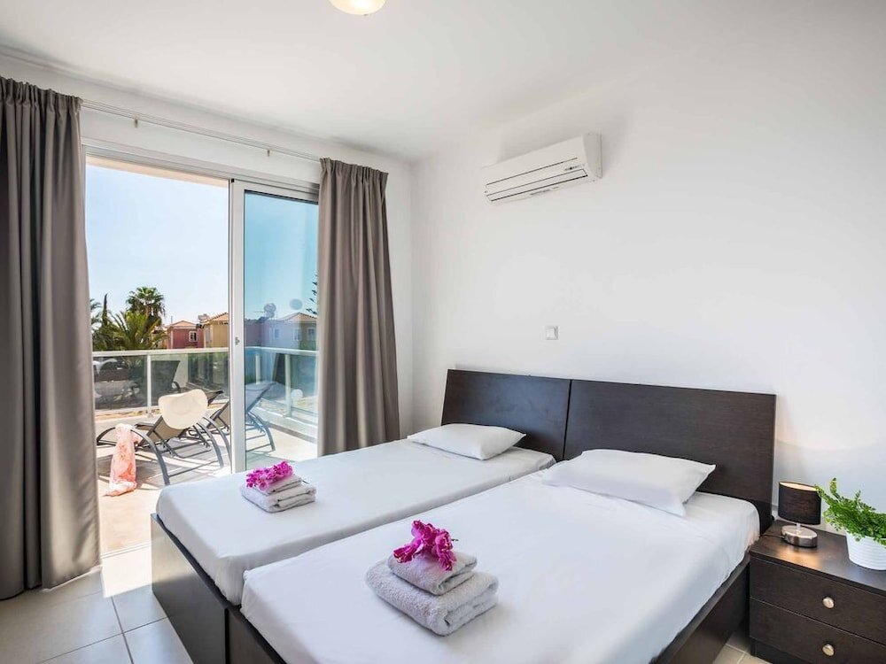 Villa White Jasmin