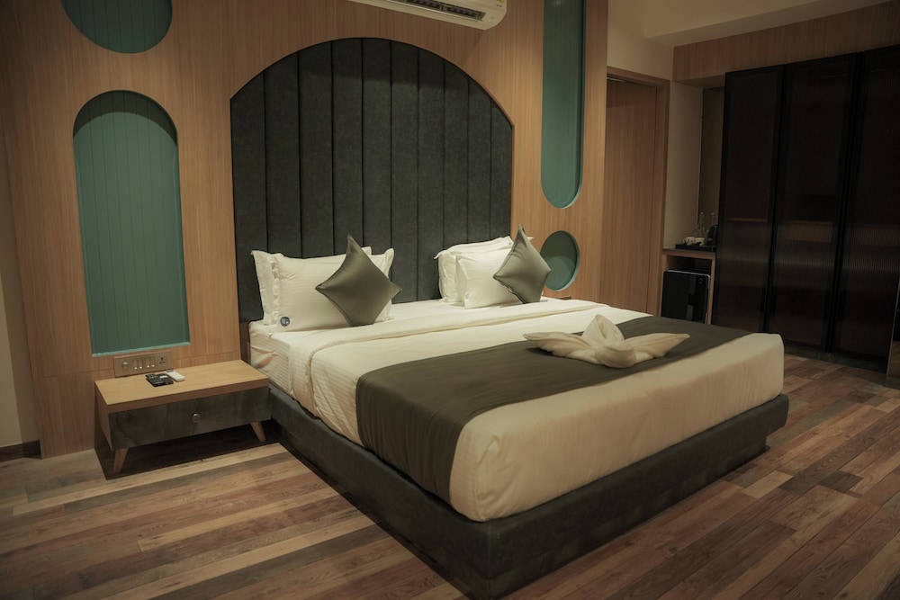 Sudarshan Palace By Spree — Dwarka — photo 5