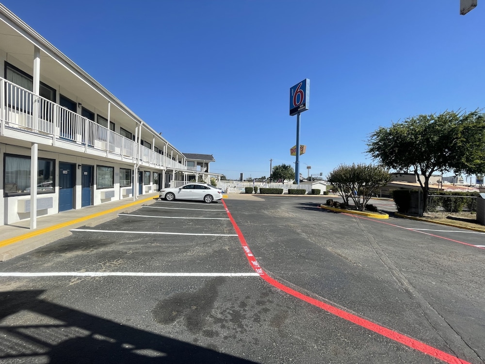 Motel 6 Denton Tx Unt - photo 54