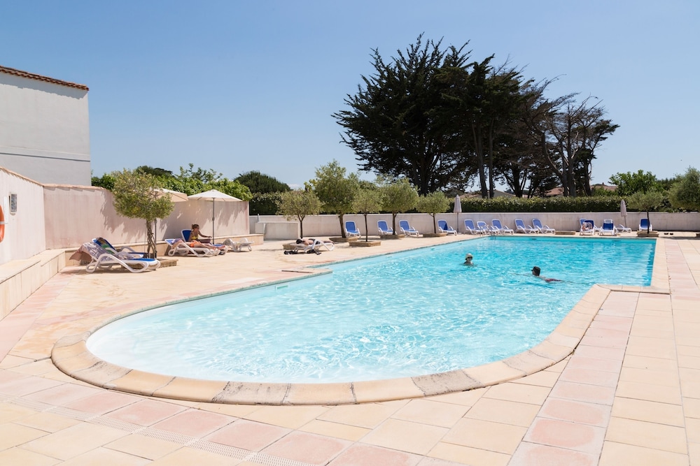 Hôtel Odalys Les Hauts de Cocraud in La Flotte, France