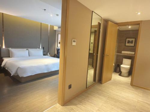 Atour Hotel Chengdu Wenshufang — 4-Star Luxury Hotel in Chengdu, People's Republic of China