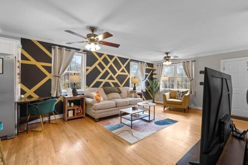Spacious 5 Beds 3 Mi to Mohegan — hotel in Uncasville