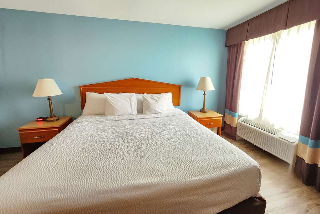 Days Inn & Suites by Wyndham Thibodaux - photo 32