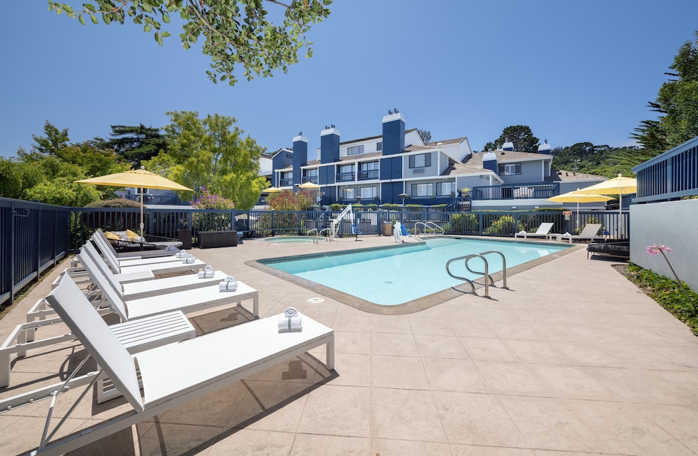 Mariposa Inn & Suites - photo 17