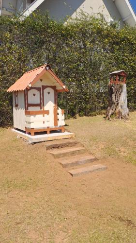 Campos Do Jordao Intimista Com Lareira Churrasqueira E Vista Fantastica in Campos Do Jordao, Brasil