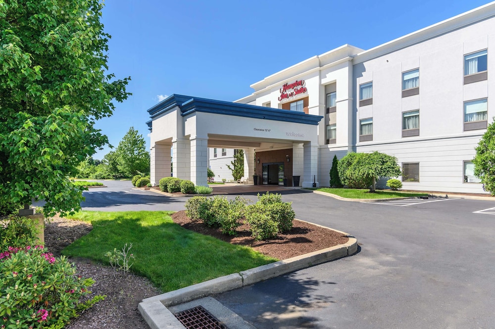 Hampton Inn & Suites Hartford Manchester - photo 49