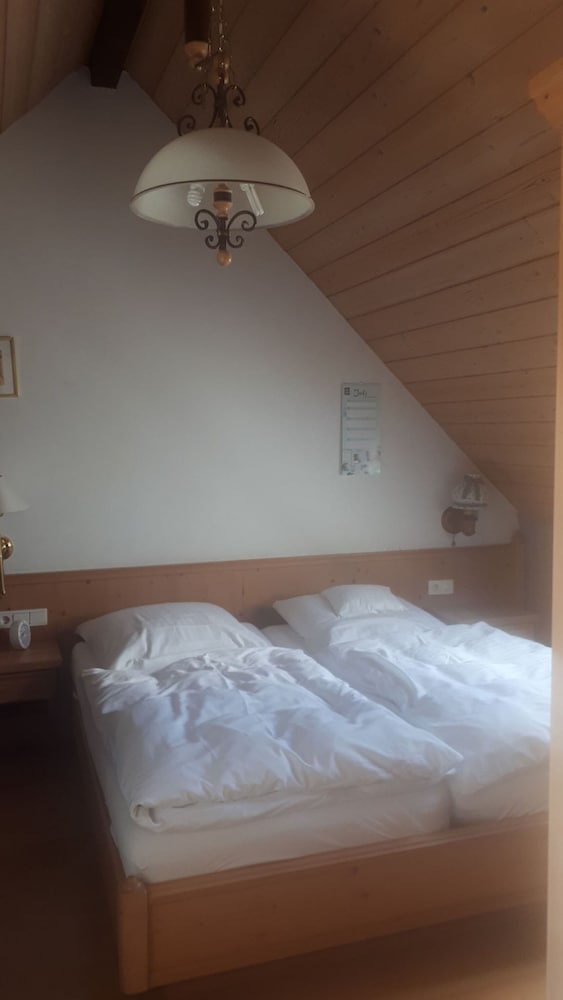 Hotel Pension Am Engelsberg — Sommerach — photo 3