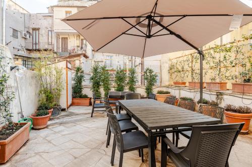 Campo de Fiori Casa Storica 4bdr con Terrazza — 4-Star Luxury Hotel in Rome, Italy