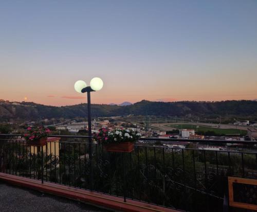 Camera con Vista in Naples, Italy