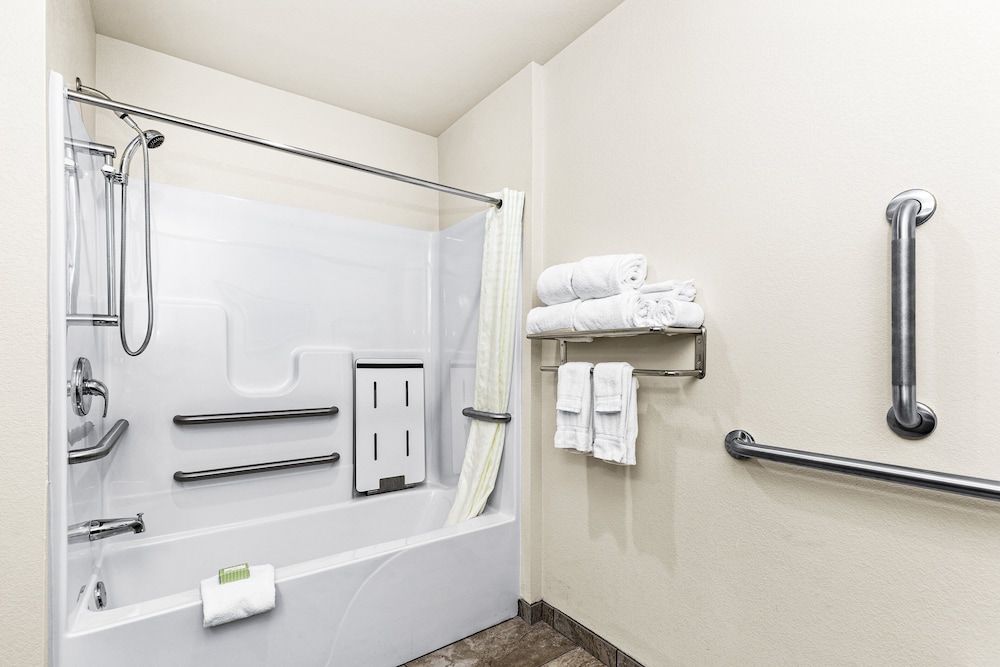 Cobblestone Hotel & Suites Superior Duluth - photo 45