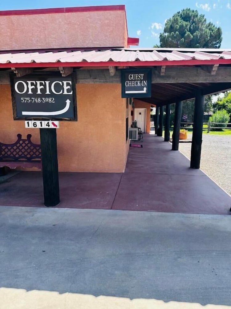 Adobe Rose Inn - photo 33