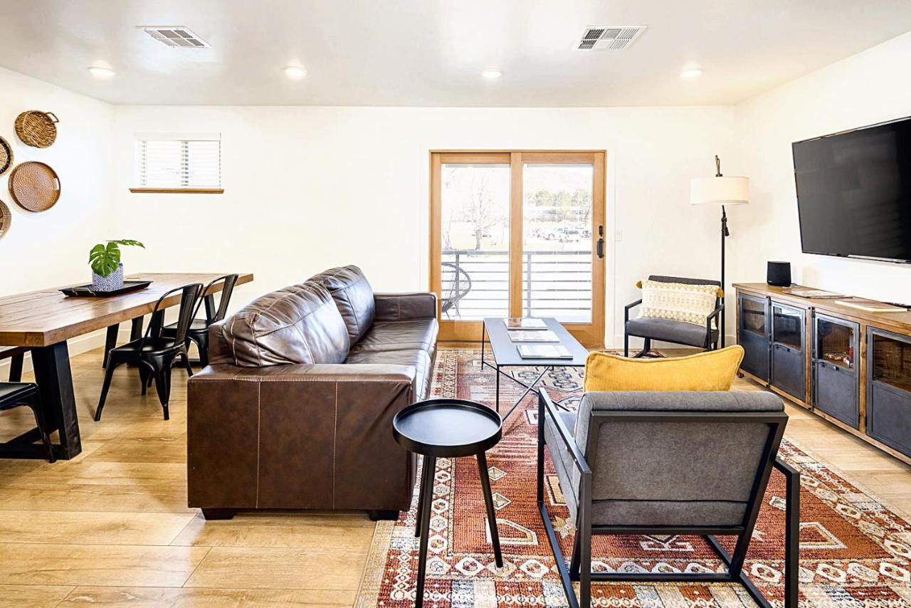 Near Downtown Stylish 2BR With Amazing Patio 4 in Moab, United States