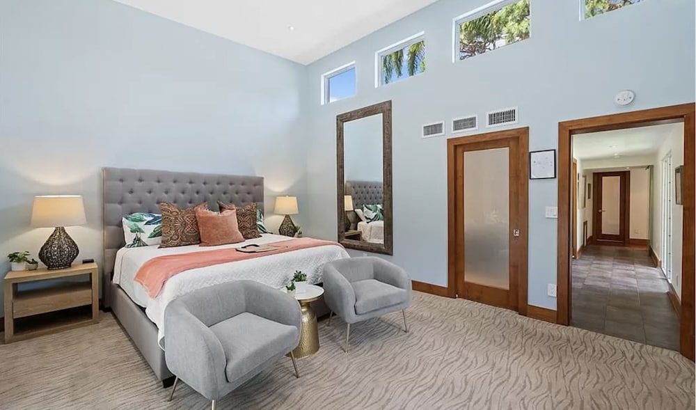 Wilton Manors Stunning Gated Oasis - photo 17
