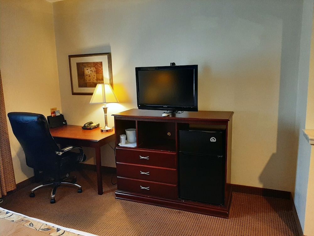 The Regal Hotel - photo 12