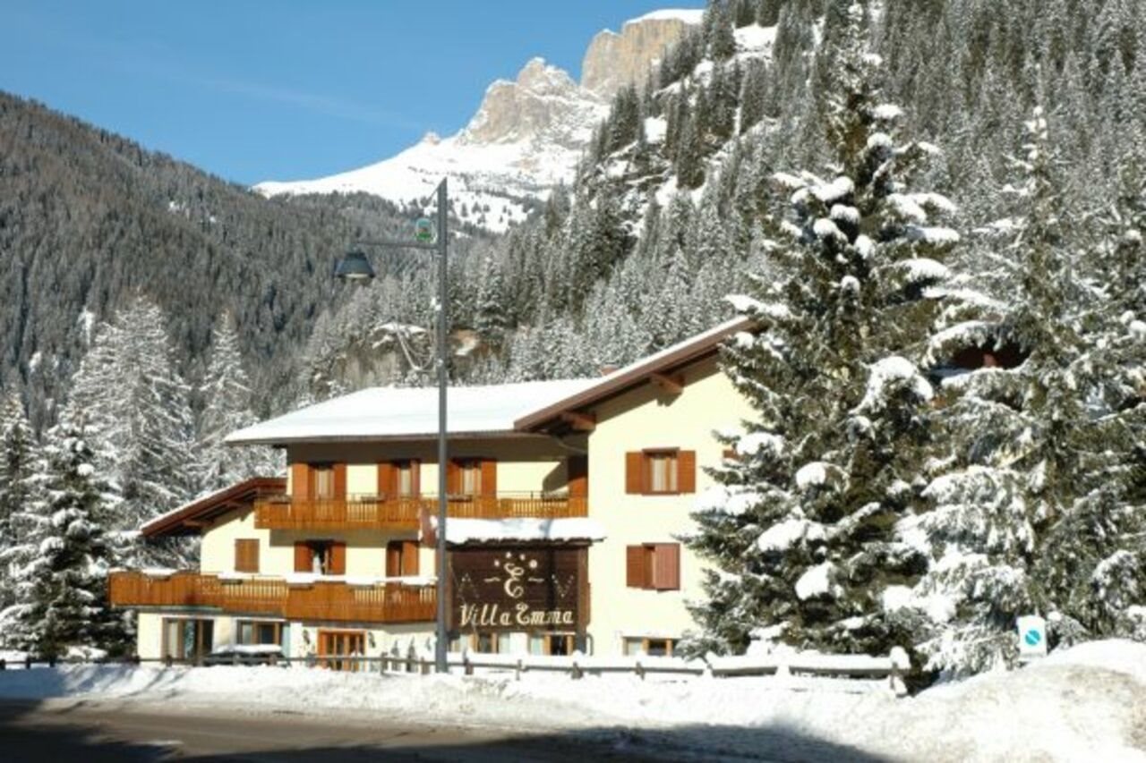 Orovacanze Hotel Villa Emma — hotel in Canazei