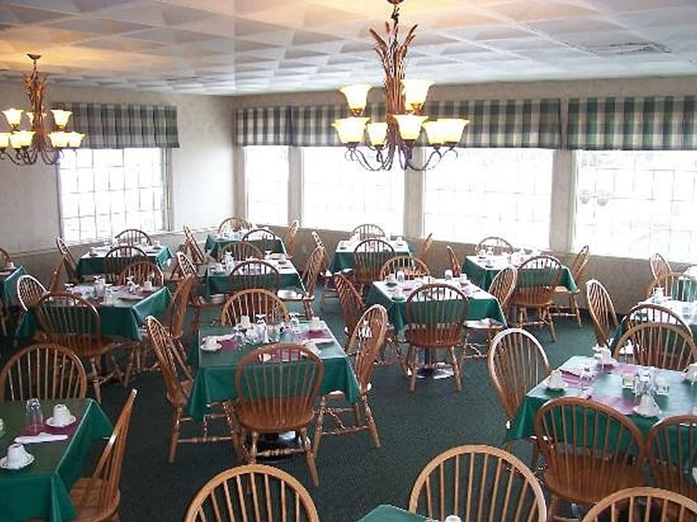 The Village Inn Harrisonburg - photo 47