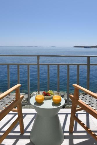 Anaya Suites — 4-Star Luxury Hotel in Ermoupolis, Greece