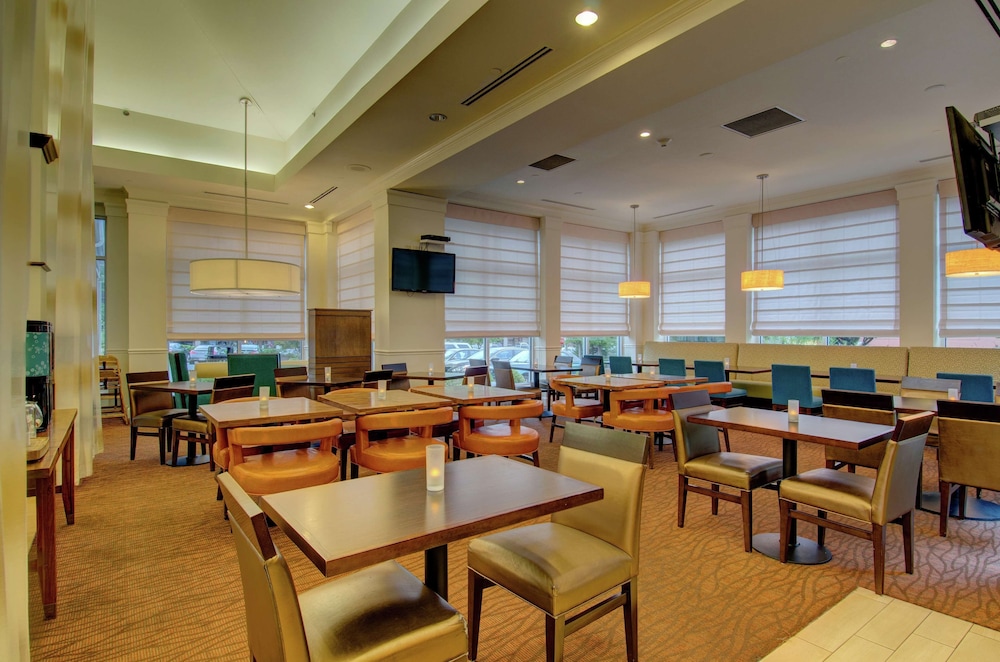 Hilton Garden Inn Norwalk - photo 51