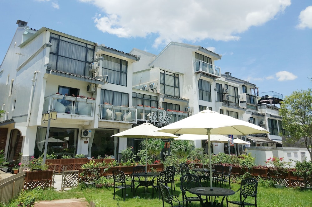 Zen Hotel - carbon neutral hotel in Guilin