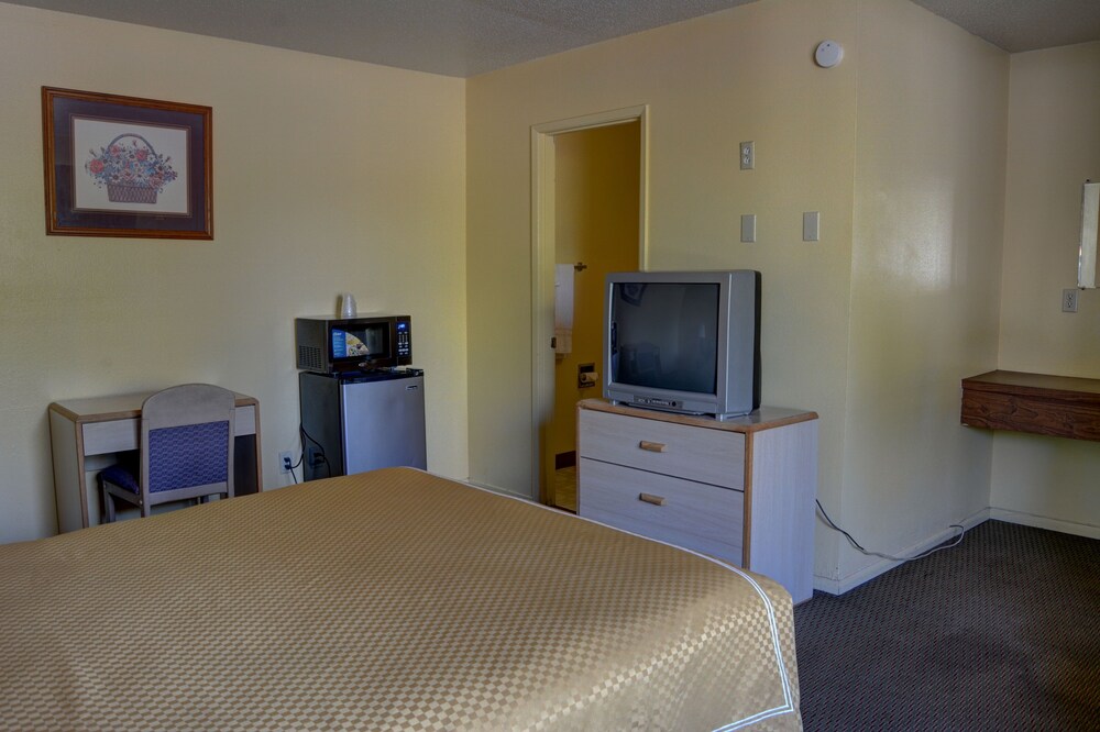 Value Motel - photo 8