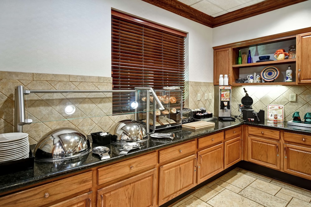 Homewood Suites by Hilton Cincinnati Milford - photo 49
