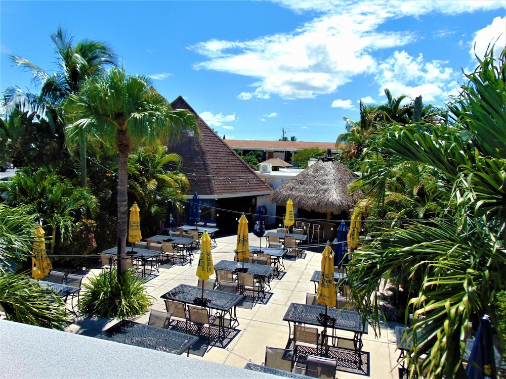 Dolphin Key Resort Cape Coral - photo 2