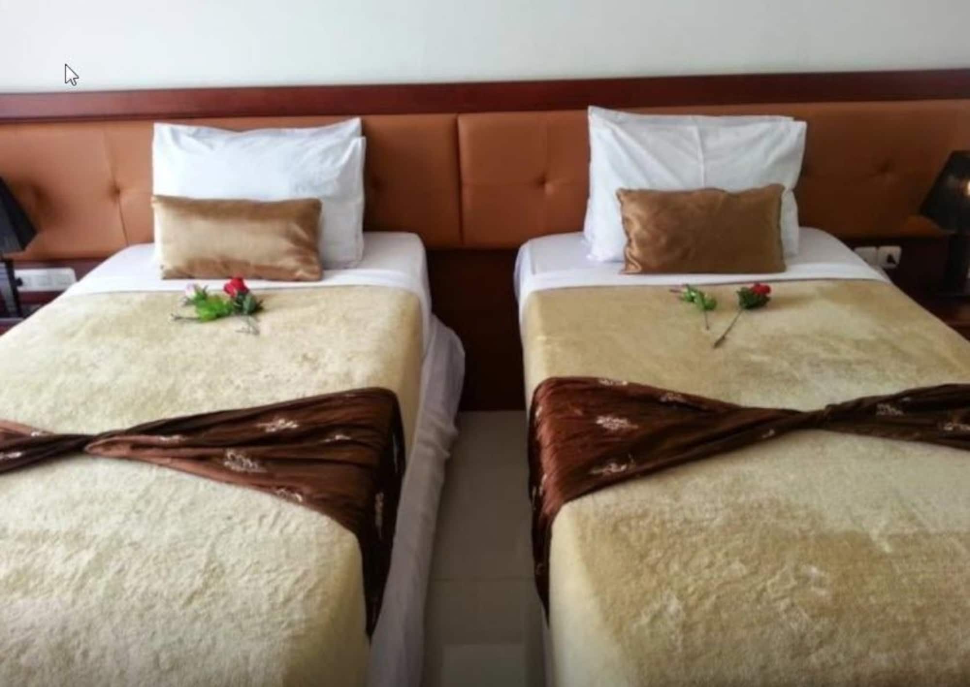 Grand Paradise Hotel — hotel in Lembang