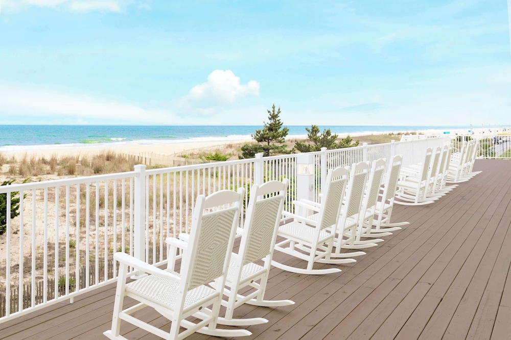 Hilton Garden Inn Ocean City Oceanfront - photo 65