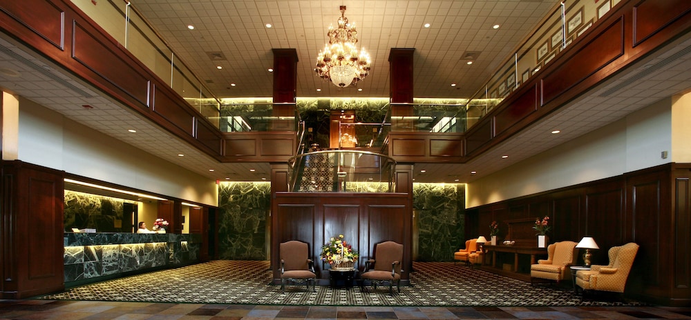 Pensacola Grand Hotel - photo 2