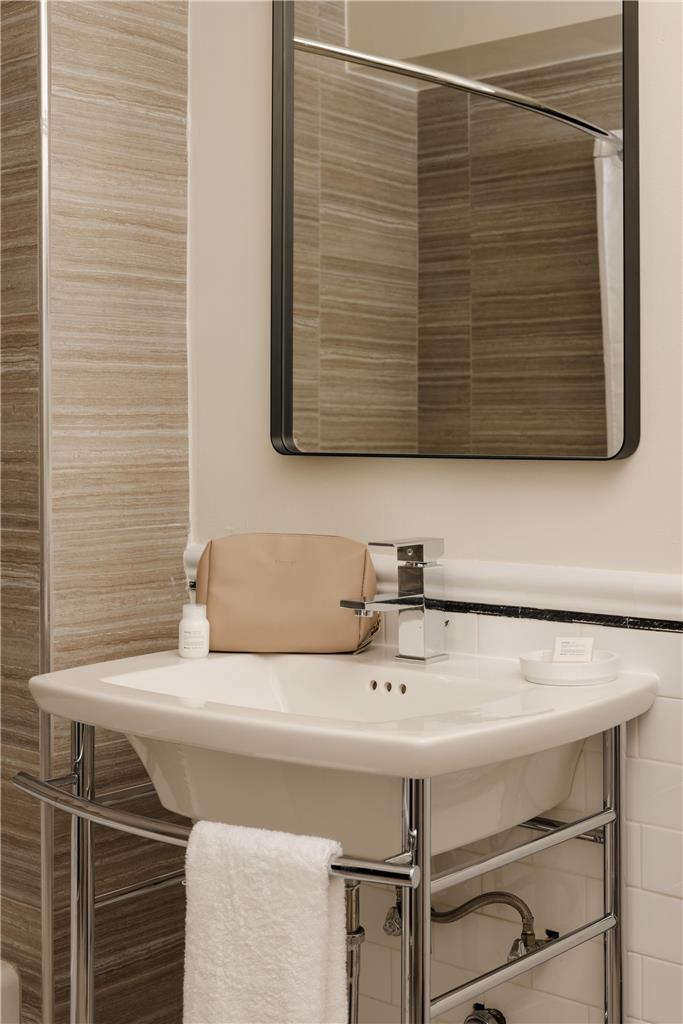 Hotel Bijou - photo 16