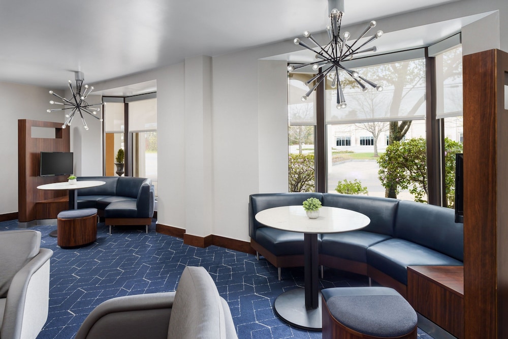 Courtyard by Marriott Manchester Boston Regional Airport - photo 29