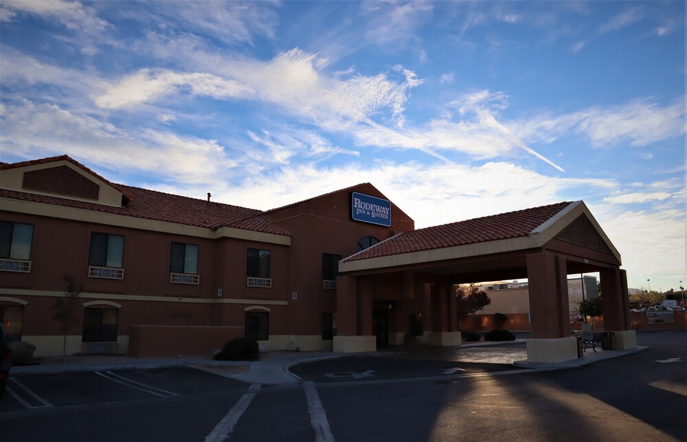 Oasis Inn & Suites Joshua Tree 29 Palms in Twentynine Palms, United States