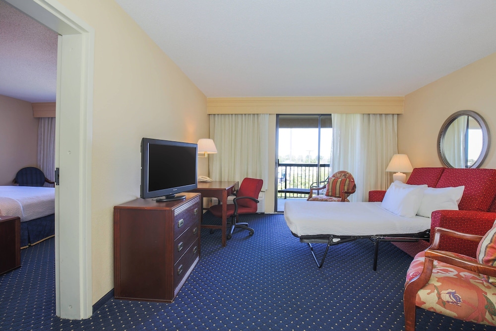Courtyard Flint by Marriott - photo 22