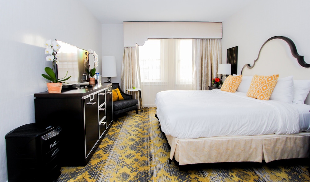 The Churchill Hotel near Embassy Row - photo 30