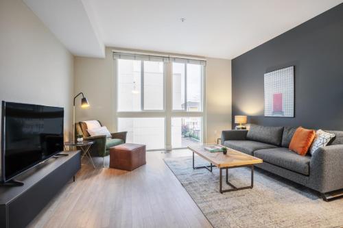 Garden Alameda 2BR w Gym Pool nr Diridon Stn SFO 255 — 4-Star Luxury Hotel in San Jose, United States