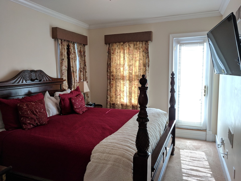 Almondy Inn - photo 22