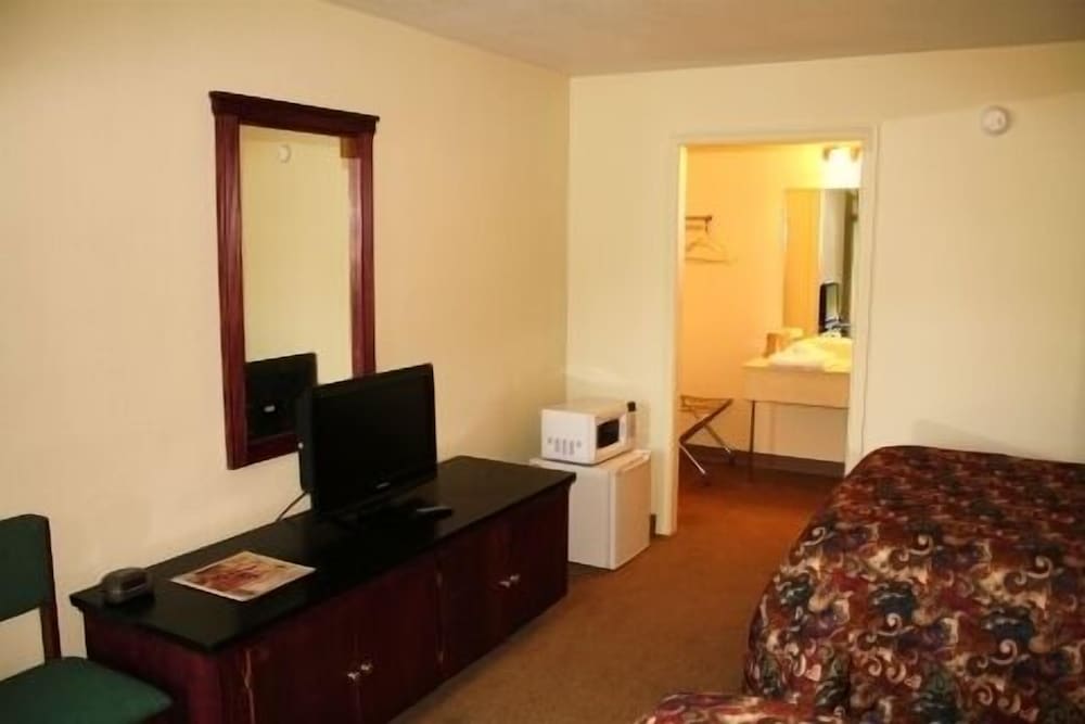 The Holiday Motel & Restaurant in Olney, United States